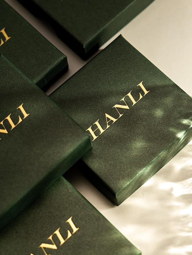 The HANLI Infinity necklace